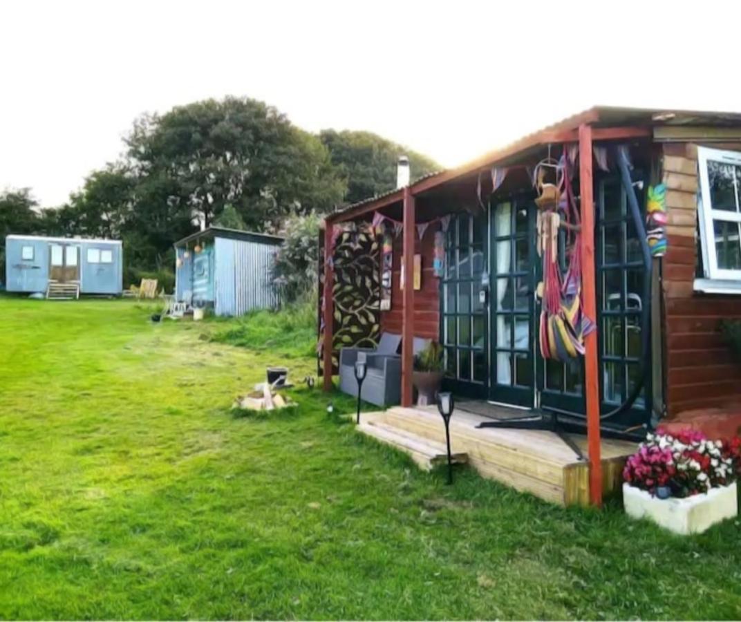 Hotel Treguth Glamping Unique Experience - Themed Huts Saint Day Esterno foto