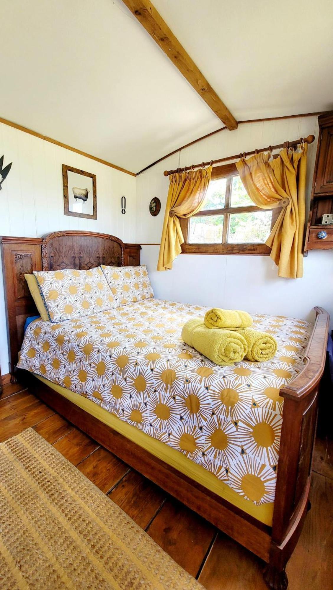 Hotel Treguth Glamping Unique Experience - Themed Huts Saint Day Esterno foto