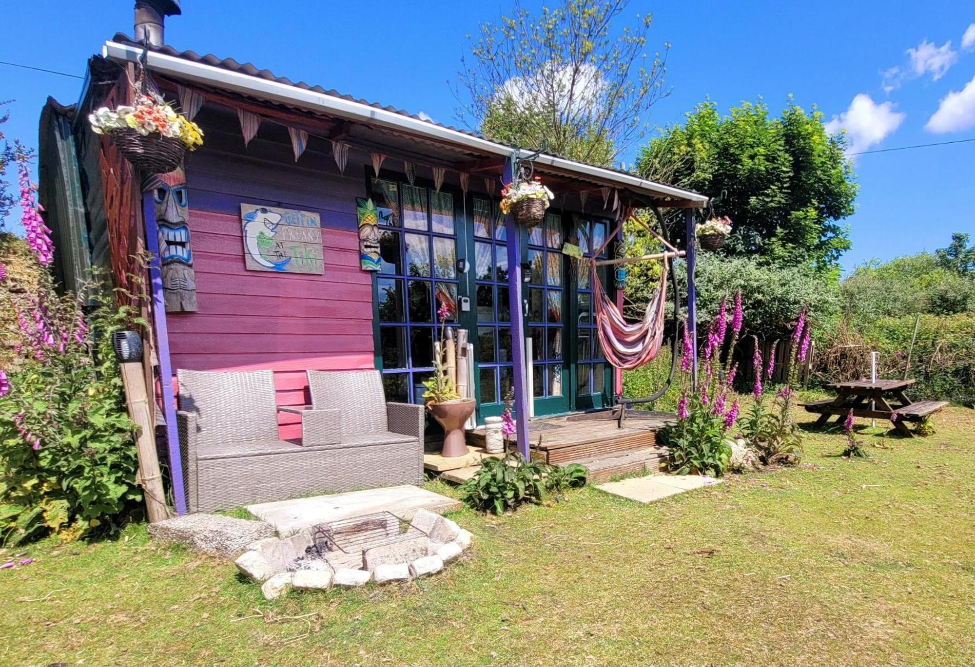 Hotel Treguth Glamping Unique Experience - Themed Huts Saint Day Esterno foto